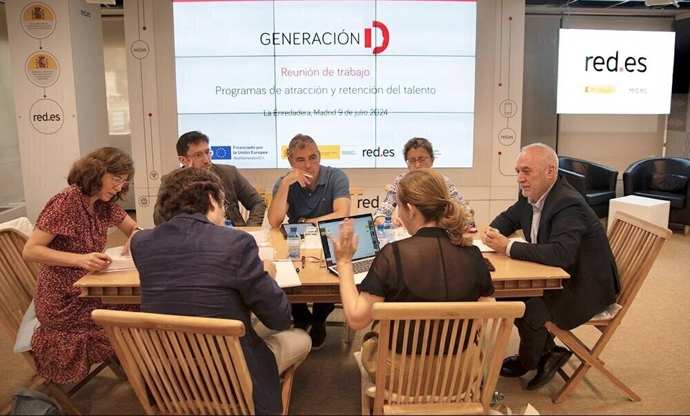 Red.es gestionará 374 becas de formación en IA, dotadas en total con 115,5 millones